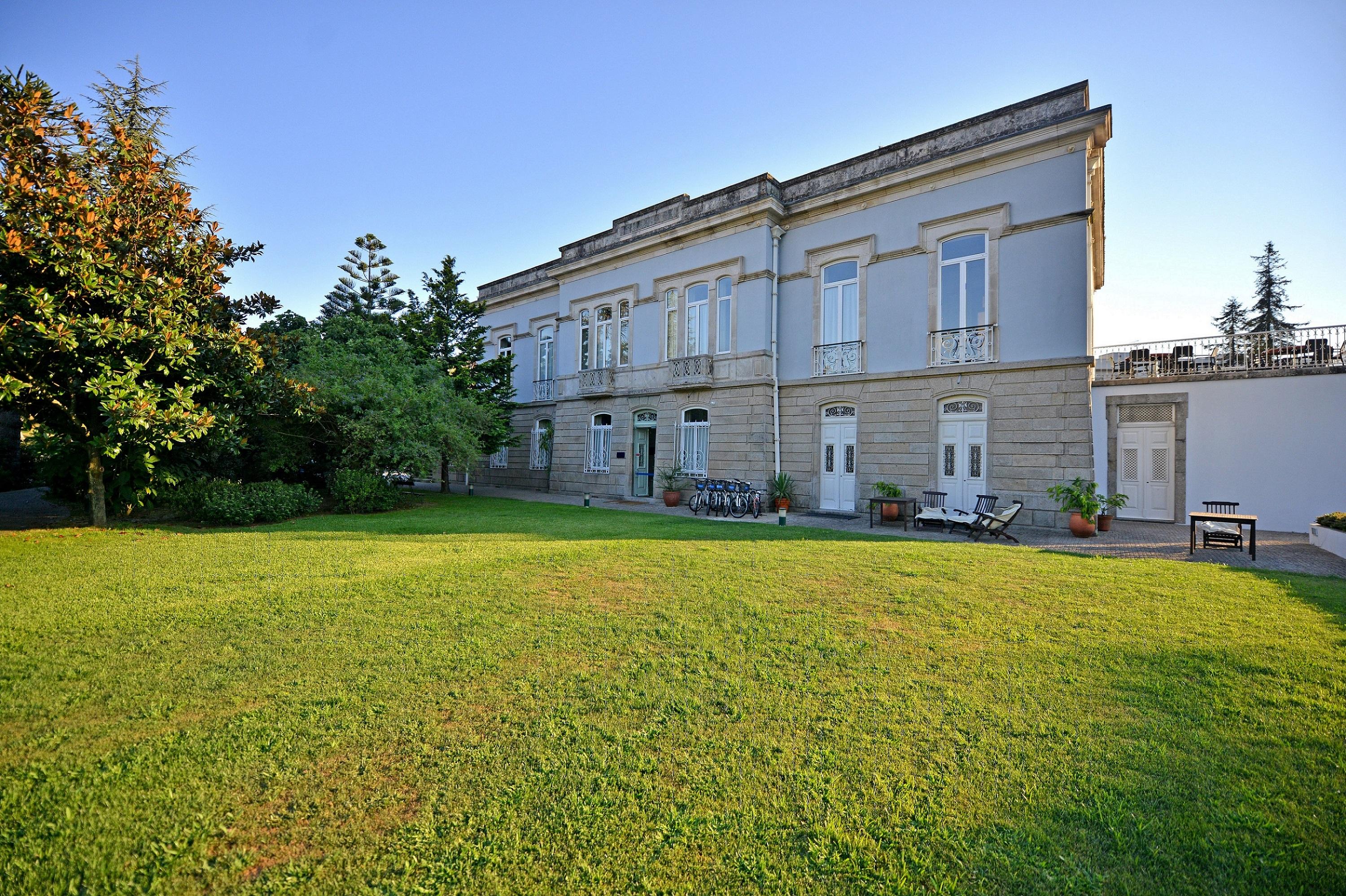 Garden 4*